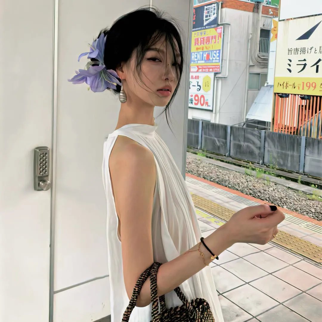 天蓝地黄